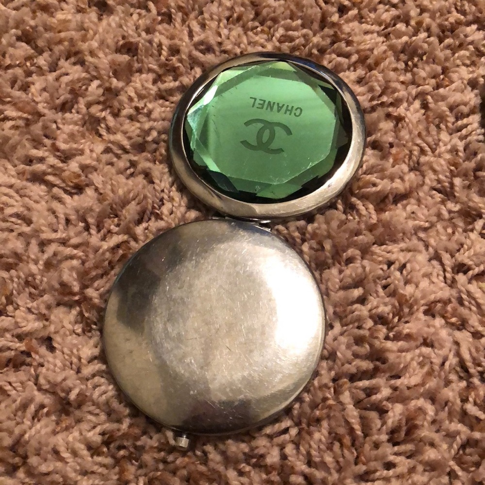 Hand mirror - Picture 3 of 3